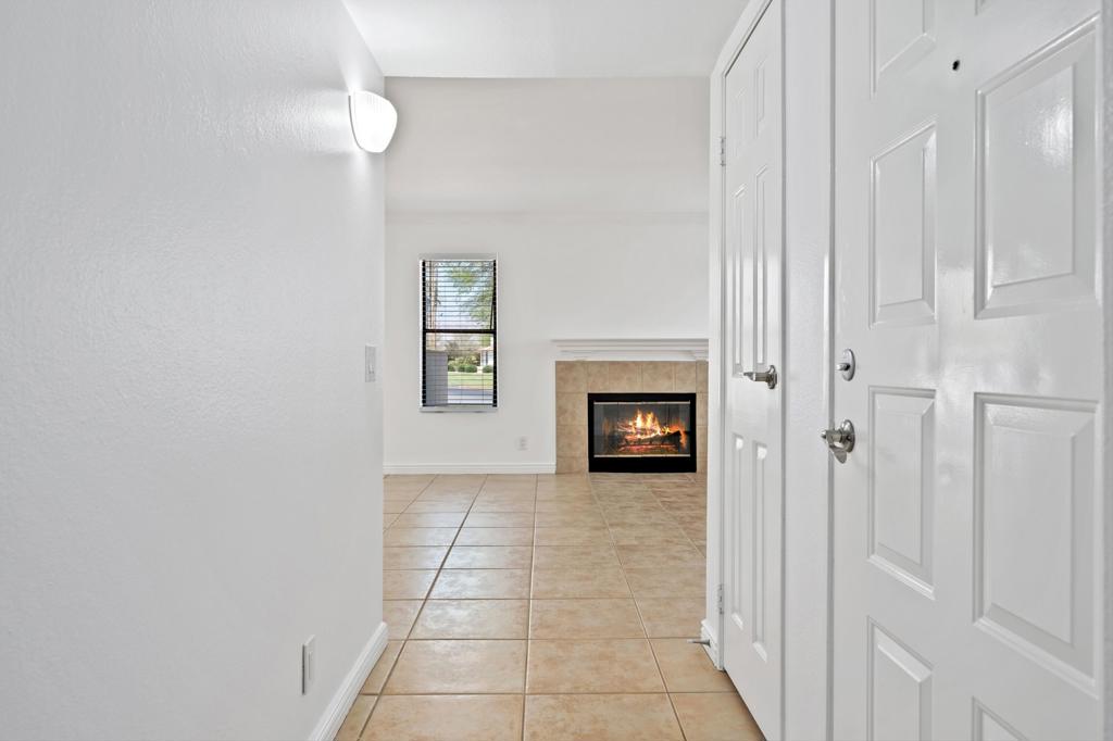 Palm Lakes - Residential