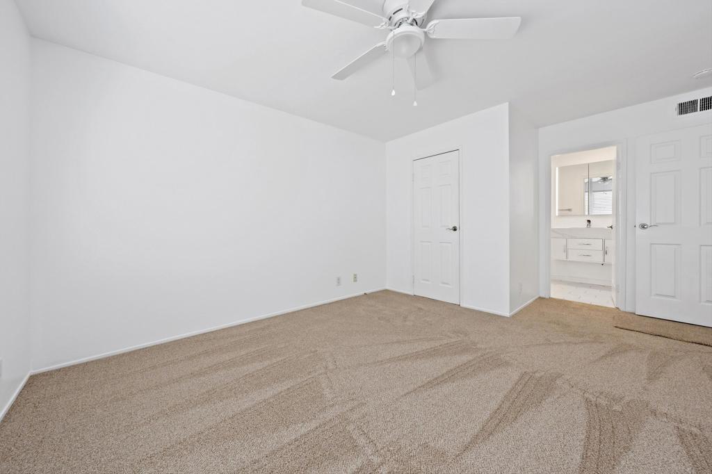 Palm Lakes - Residential