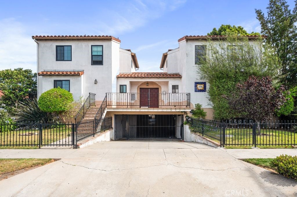 3910 W 182nd Street