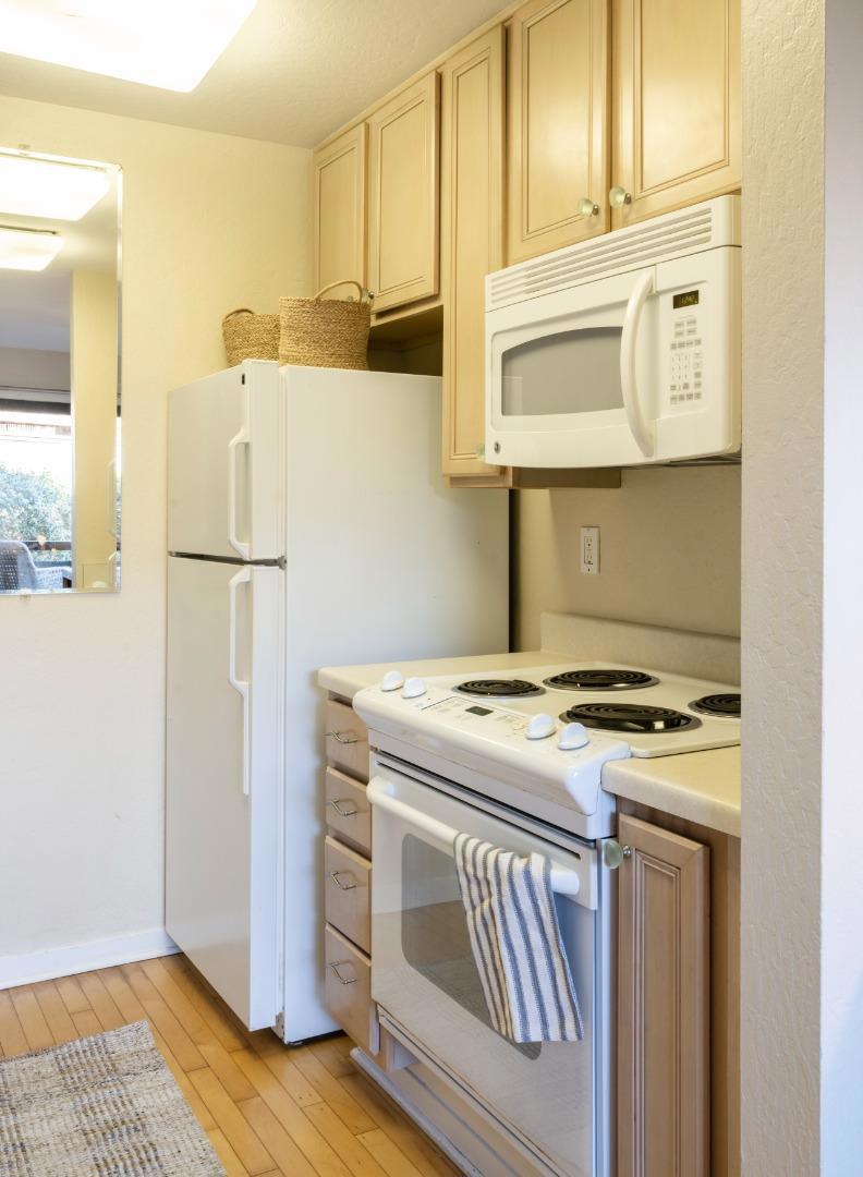 125 Surf Way 343