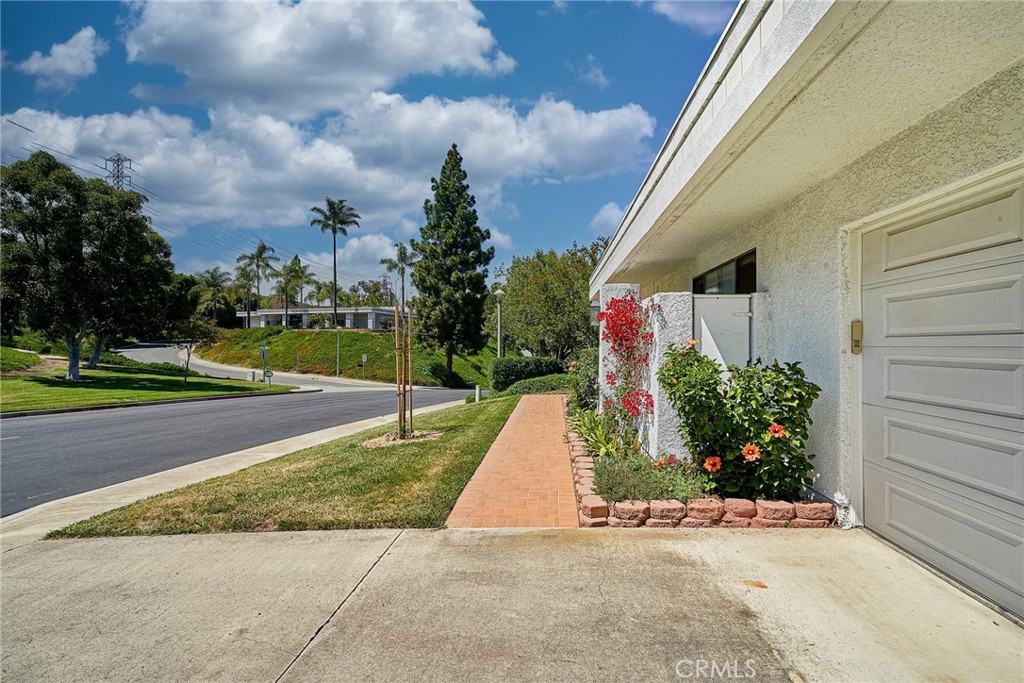 5591 Avenida Sosiega W A