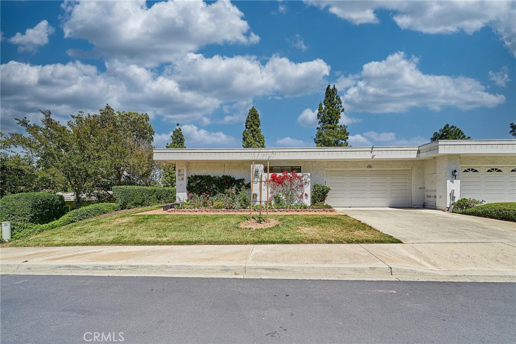 5591 Avenida Sosiega W A