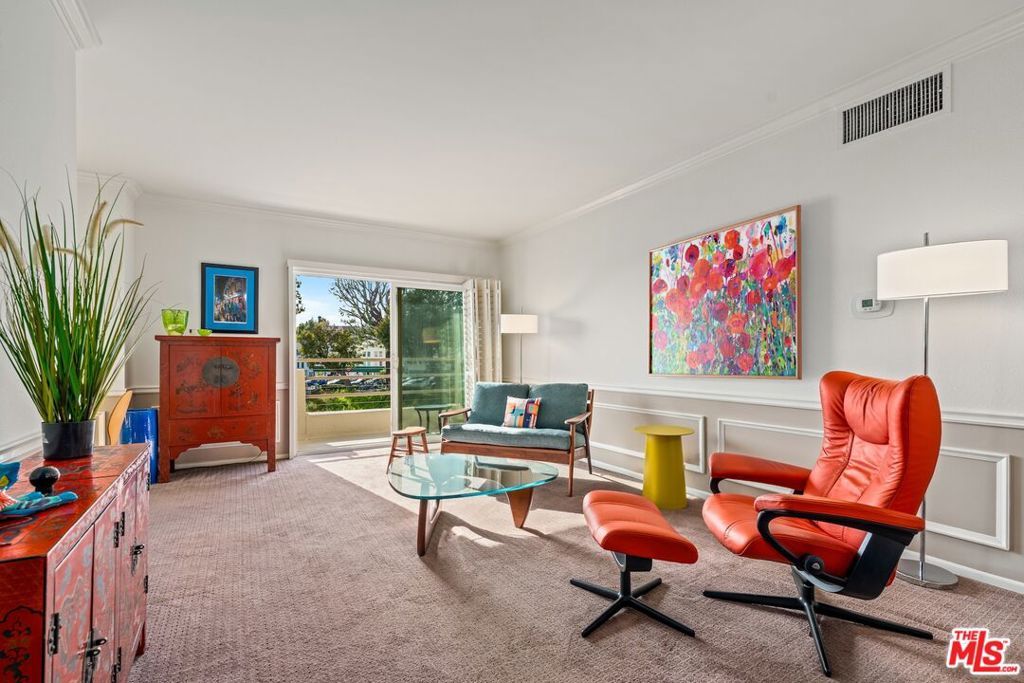 Photo of 1131 Alta Loma Road #515, West Hollywood, CA 90069 (MLS # 26683367)