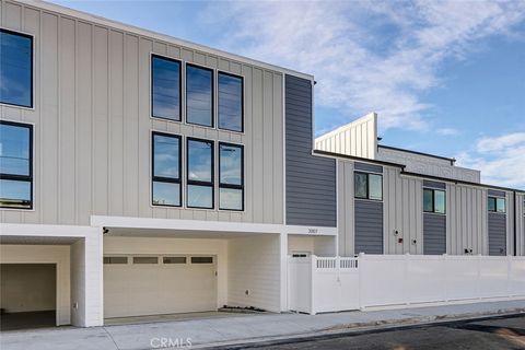 Photo of 2009 Blossom Lane, Redondo Beach, CA 90278 (MLS # PV25276764)