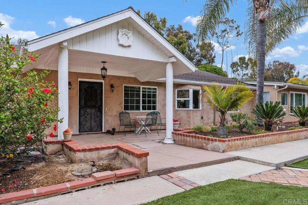 1093 Rancho Santa Fe Rd.