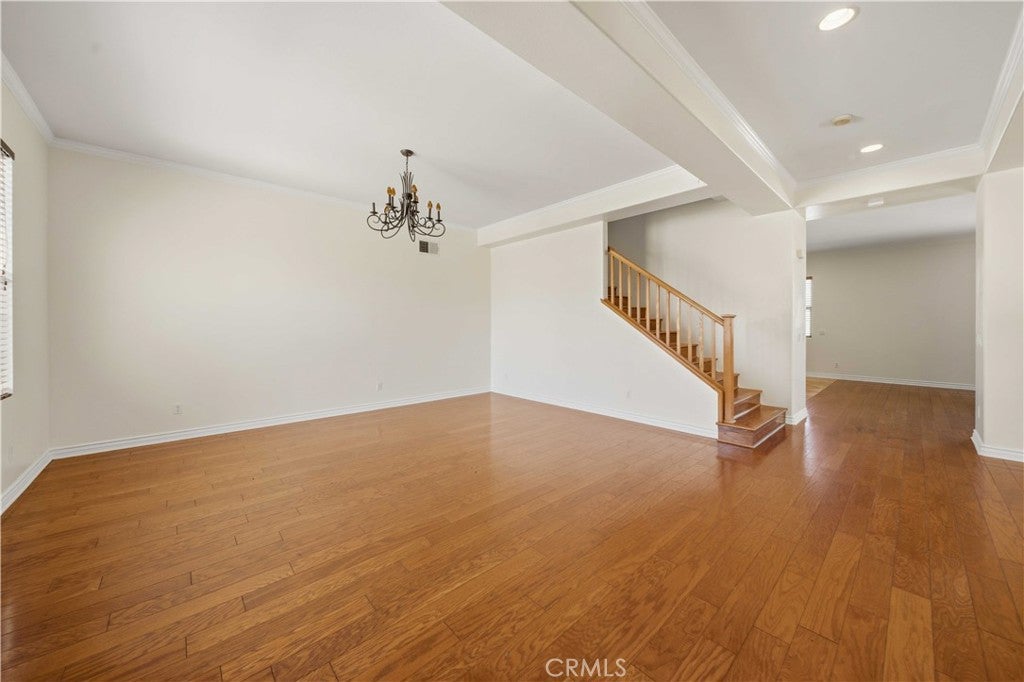 40949 Knoll Drive