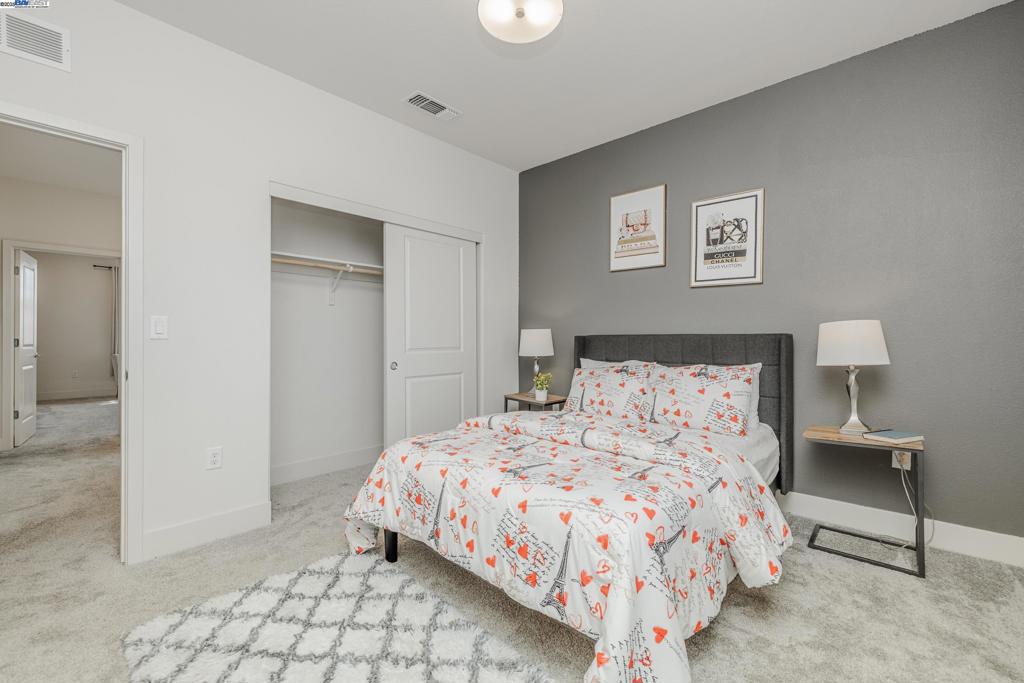 CENTRAL TRACY - Residential