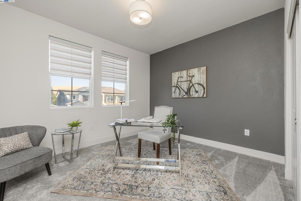 CENTRAL TRACY - Residential