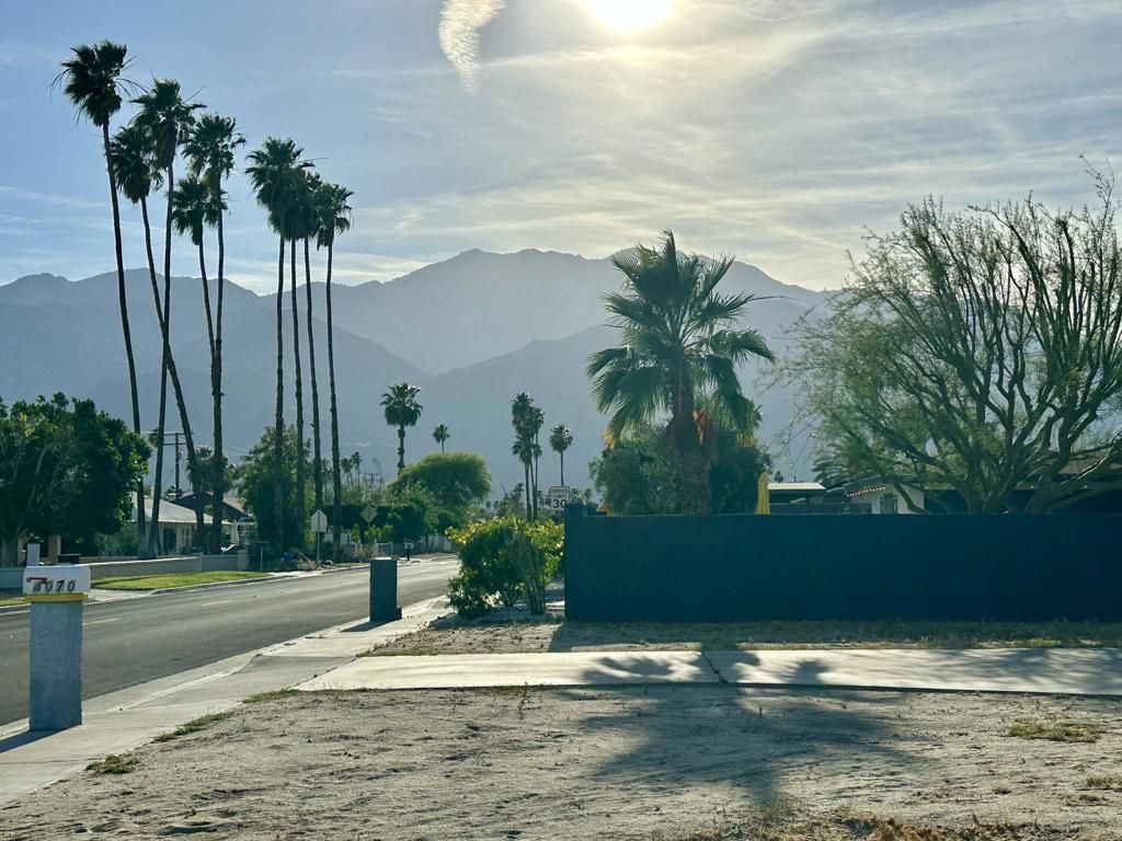 Photo of 4070 E Sunny Dunes Road, Palm Springs, CA 92264 (MLS # 219146556DA)