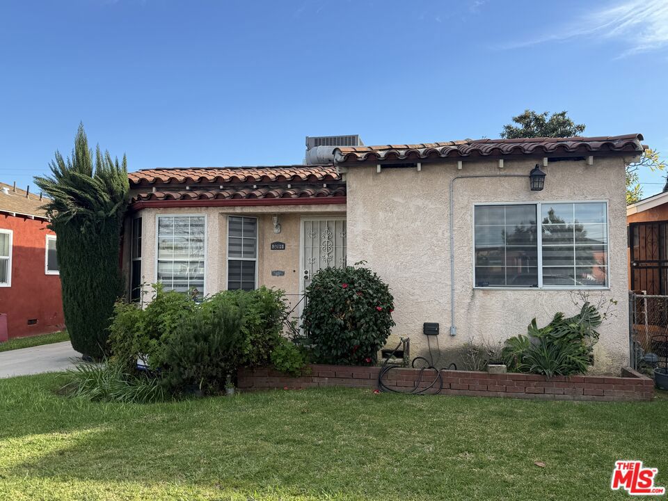 3284 Cherokee Avenue