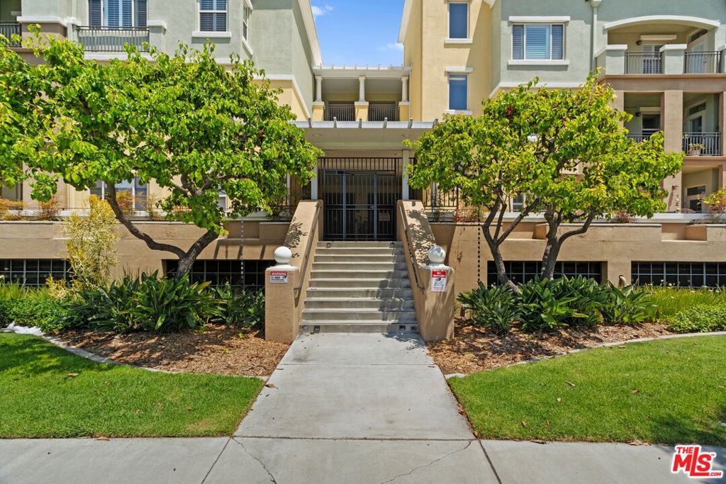 2605 Sepulveda Boulevard 221