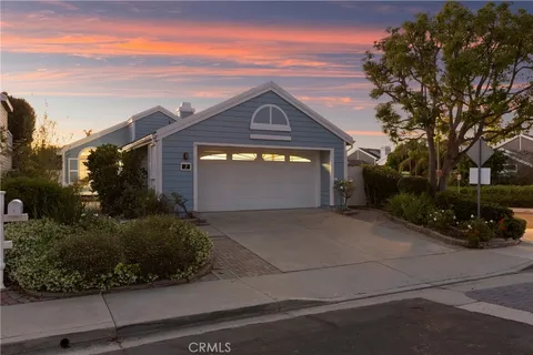 MLS: OC26075363