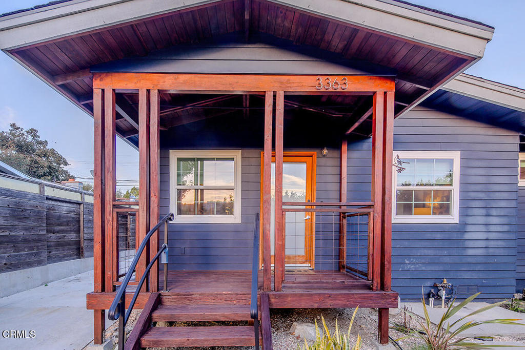 3363 Hollydale Drive