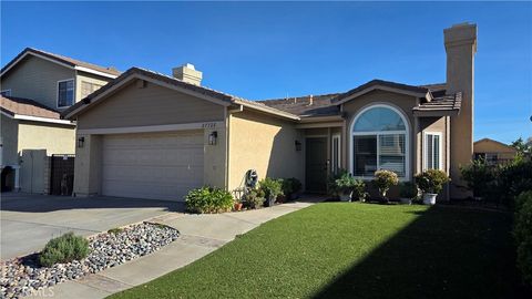 Photo of 27728 Buckskin Dr, Castaic, CA 91384 (MLS # SR25269071)