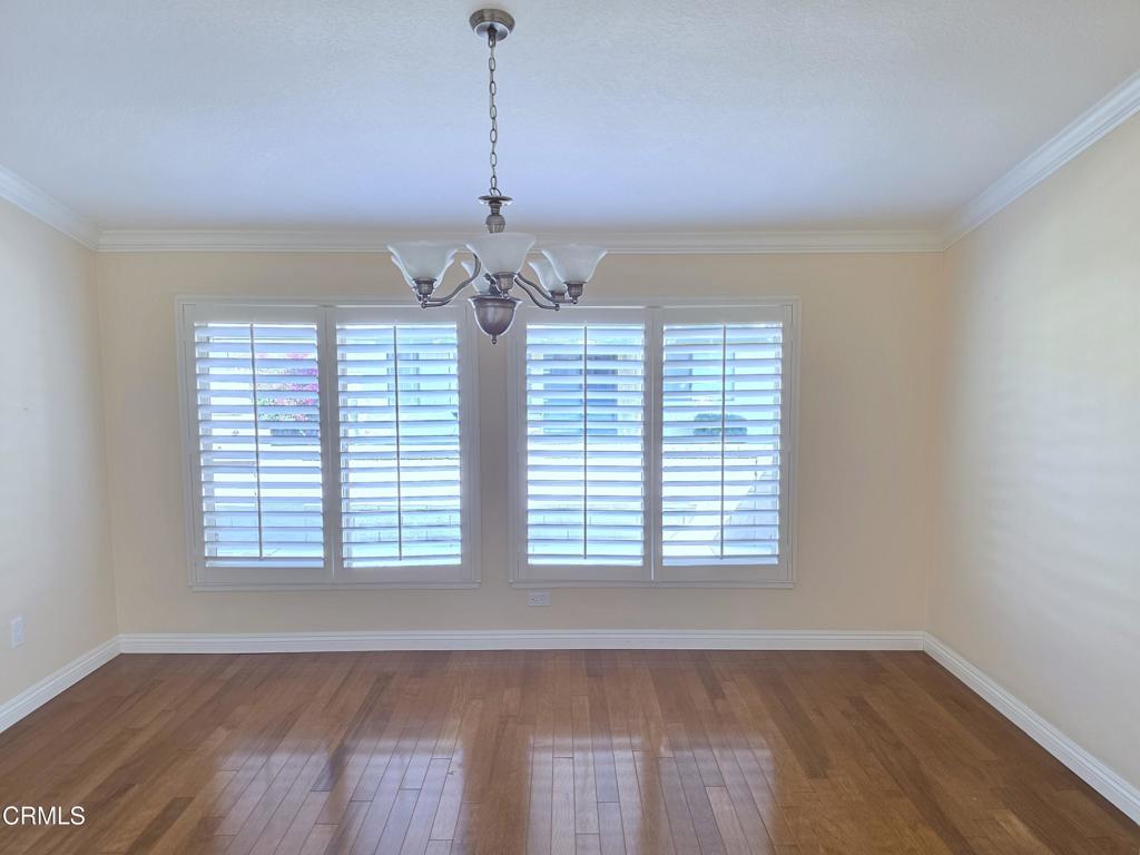 40013 Village 40