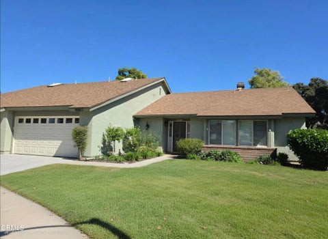 Photo of 40013 Village 40 Vlg, Camarillo, CA 93012 (MLS # V1-39157)