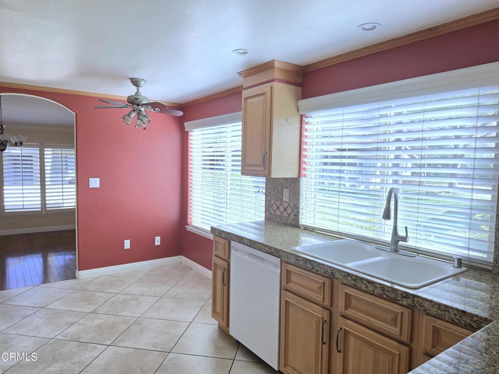 40013 Village 40