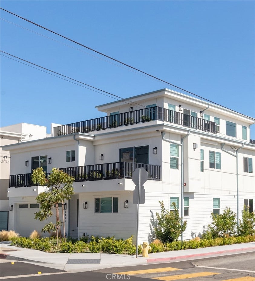 2100 Carnegie Lane
