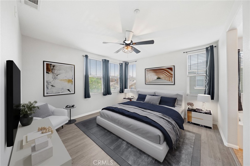 1812 Olive Green Street 1