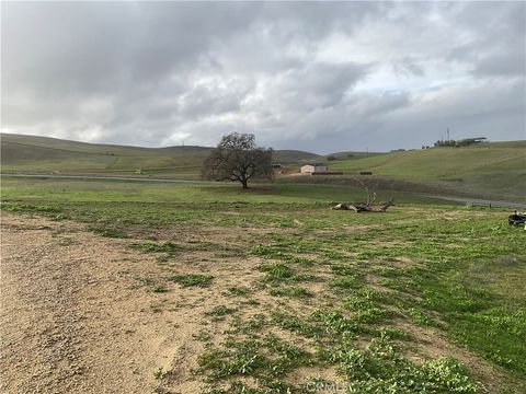 Tiny photo for 21 Interlake Road, Bradley, CA 93426 (MLS # NS26002681)