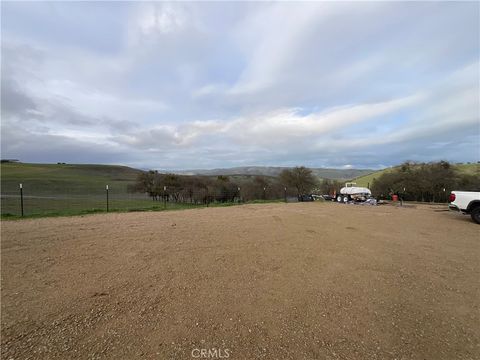 Tiny photo for 21 Interlake Road, Bradley, CA 93426 (MLS # NS26002681)