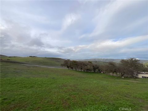 Tiny photo for 21 Interlake Road, Bradley, CA 93426 (MLS # NS26002681)