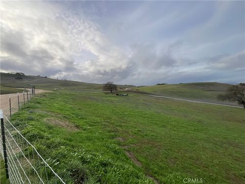 Tiny photo for 21 Interlake Road, Bradley, CA 93426 (MLS # NS26002681)