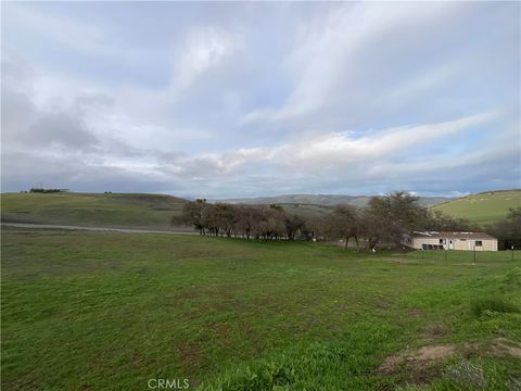 Tiny photo for 21 Interlake Road, Bradley, CA 93426 (MLS # NS26002681)