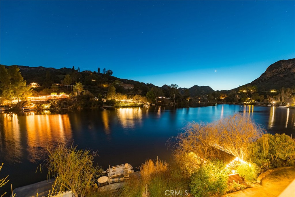 2106 Lakeshore Drive