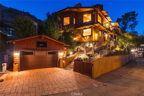 2106 Lakeshore Drive Agoura Hills CA 91301