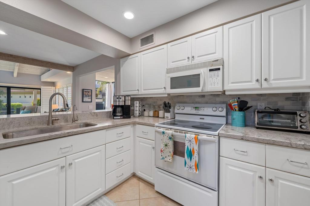 Mission Hills Country Club - Residential Lease