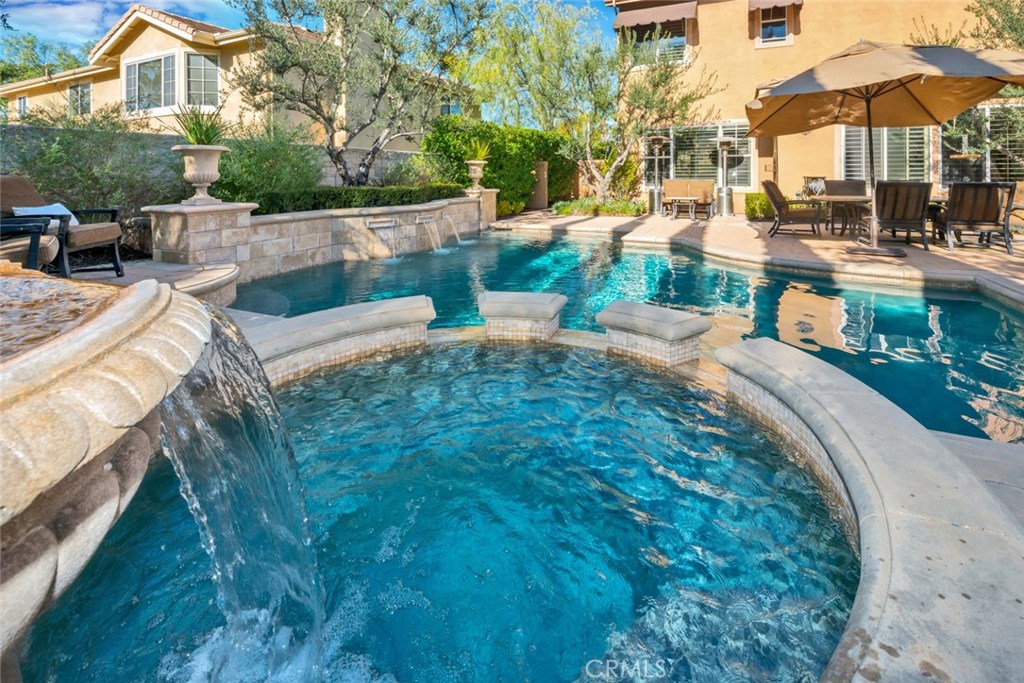 25 Sycamore Canyon Drive