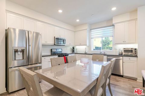 Photo of 12807 N Watt Lane #D, Sylmar, CA 91342 (MLS # 25628167)