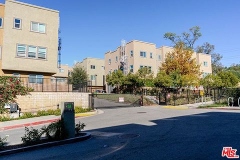 Photo of 12807 N Watt Lane #D, Sylmar, CA 91342 (MLS # 25628167)