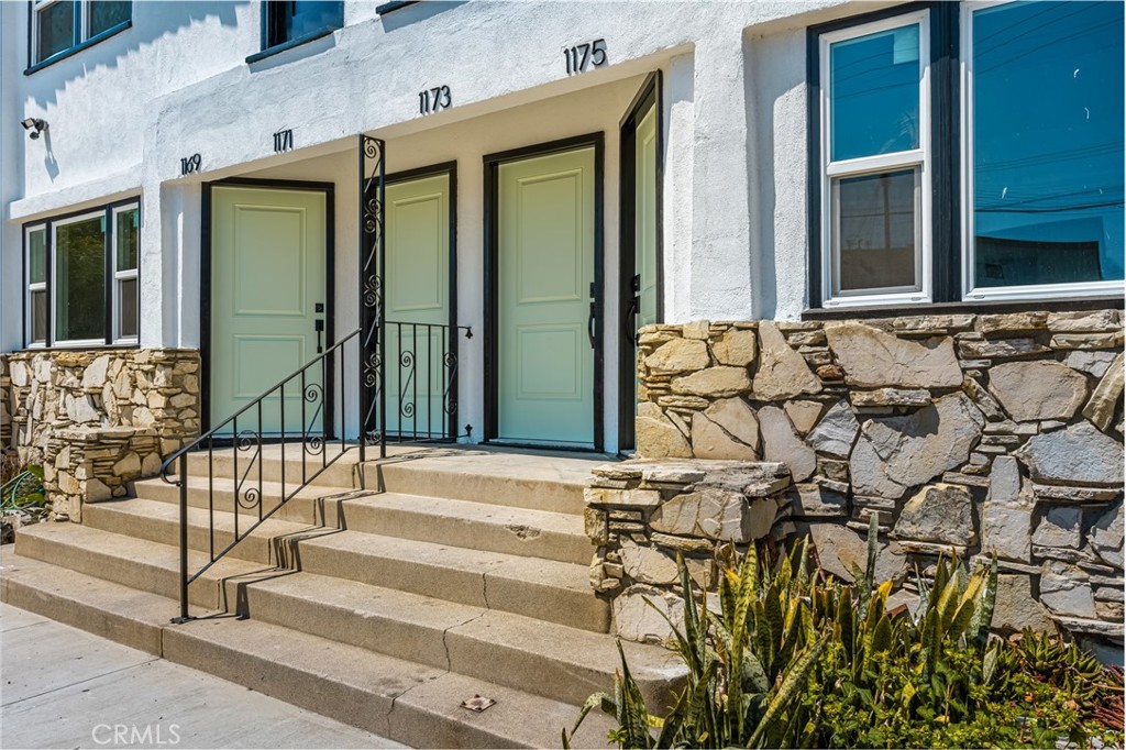 1169 E Broadway
