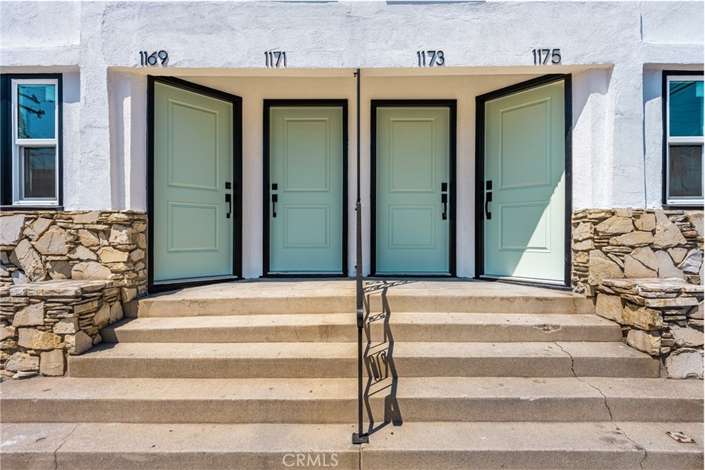 1169 E Broadway