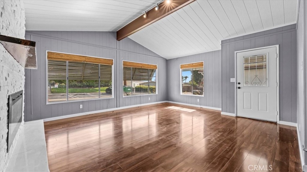 1320 San Bernardino 34