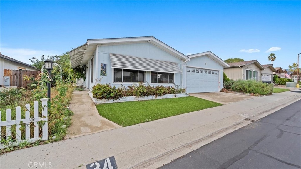 1320 San Bernardino 34