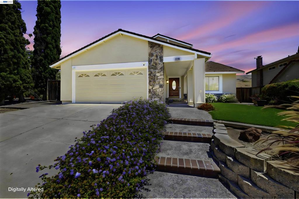 47108 Yucatan Dr