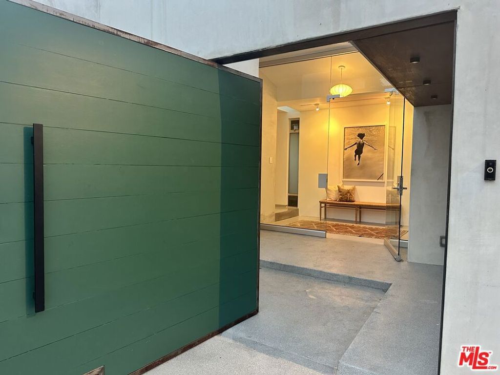 Photo of 2257 Chelan Drive, Los Angeles, CA 90068 (MLS # 25595567)