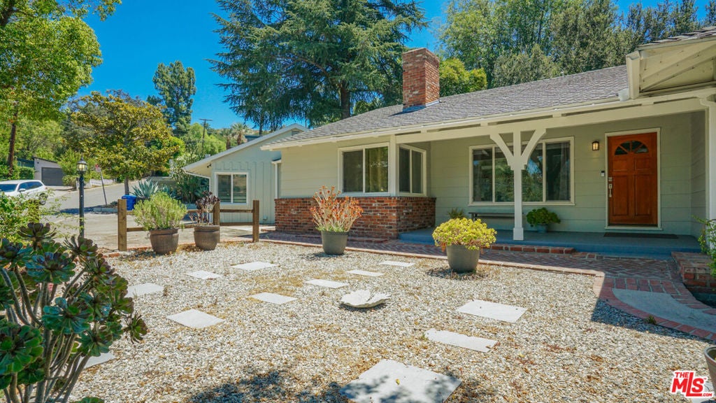 9790 Shadow Island Drive