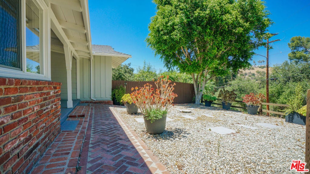 9790 Shadow Island Drive