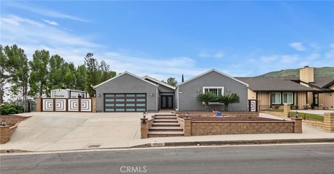 Photo of 12601 Daryl, Granada Hills, CA 91344 (MLS # SR26016369)