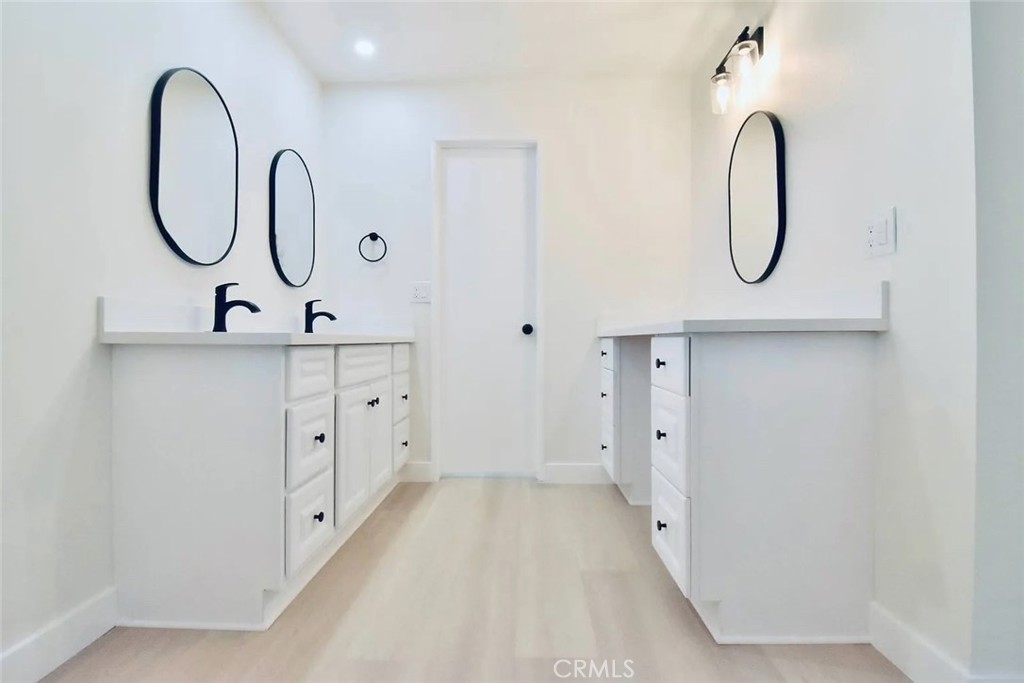 9850 Garfield Avenue 5