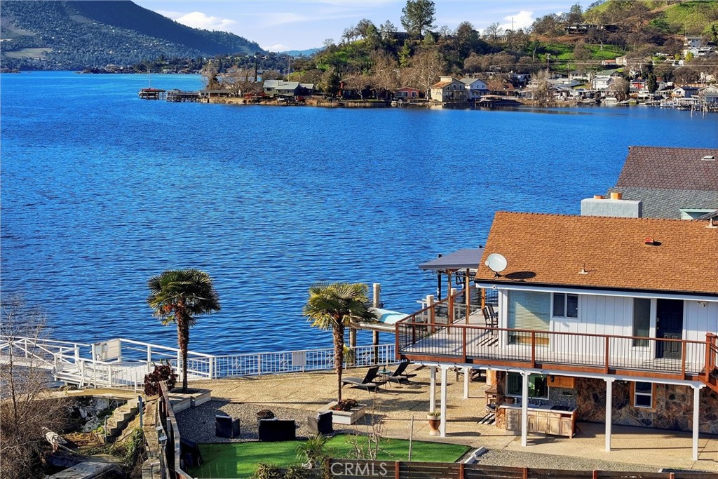 13319 Lakeshore Drive