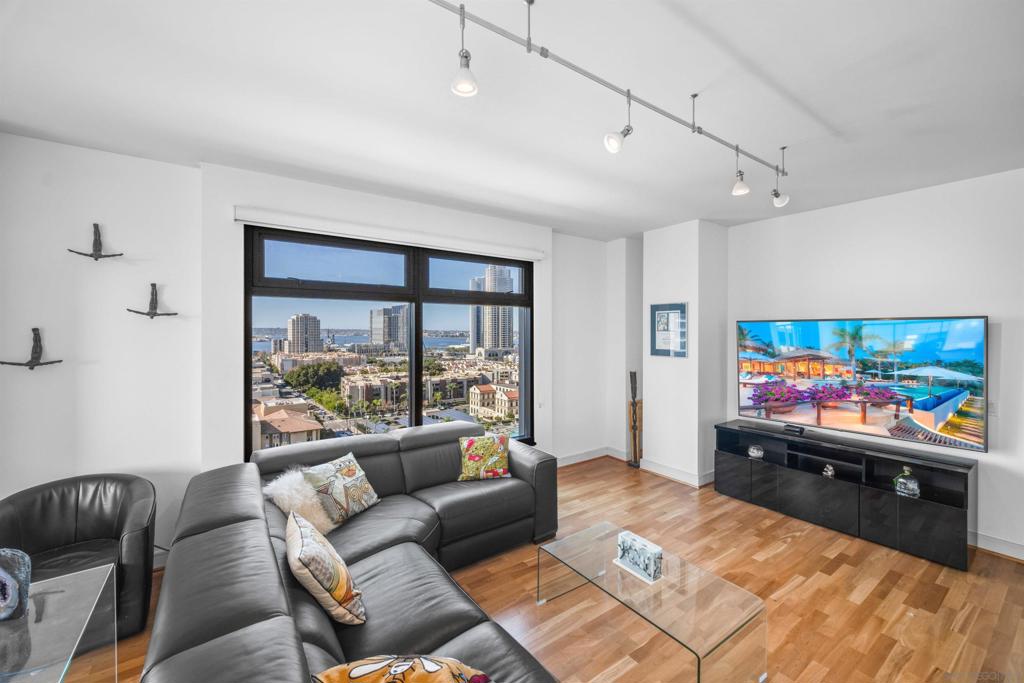 Downtown - Residential Lease