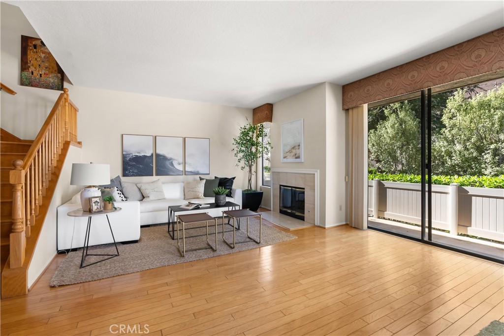 2595 PLAZA DEL AMO 424