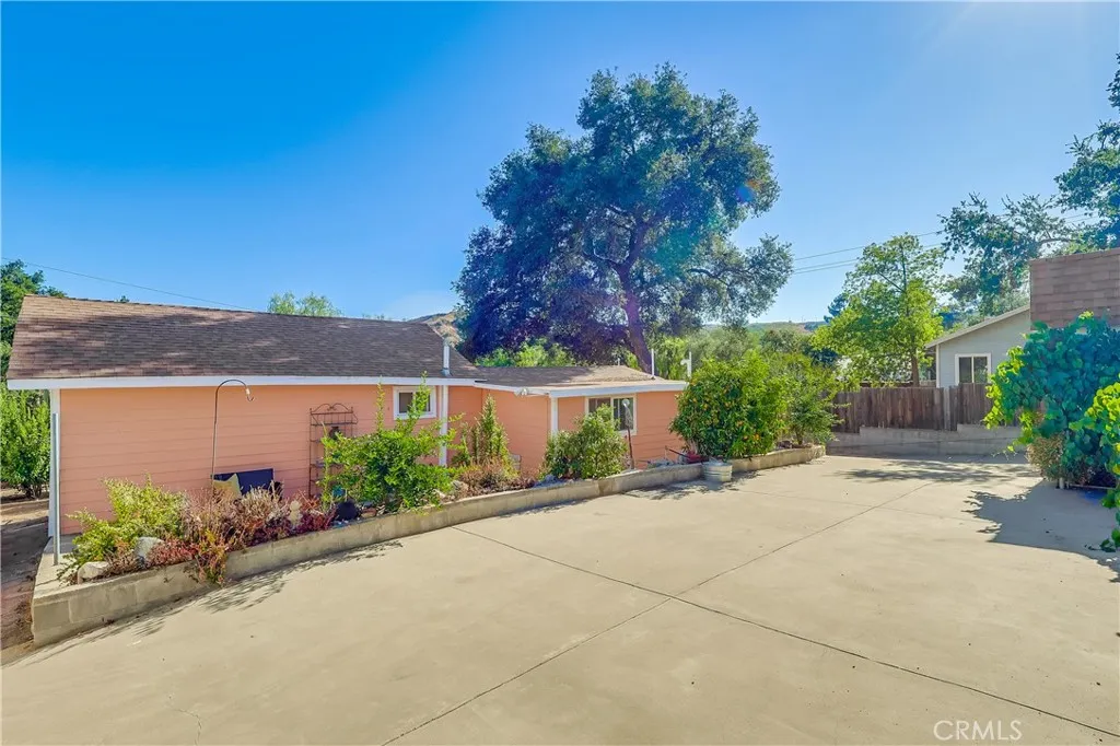 Sylmar, California 91342, United States, 2 Bedrooms Bedrooms, ,1 BathroomBathrooms,Residential,Active,189742