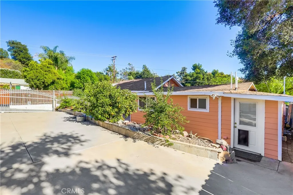 Sylmar, California 91342, United States, 2 Bedrooms Bedrooms, ,1 BathroomBathrooms,Residential,Active,189742