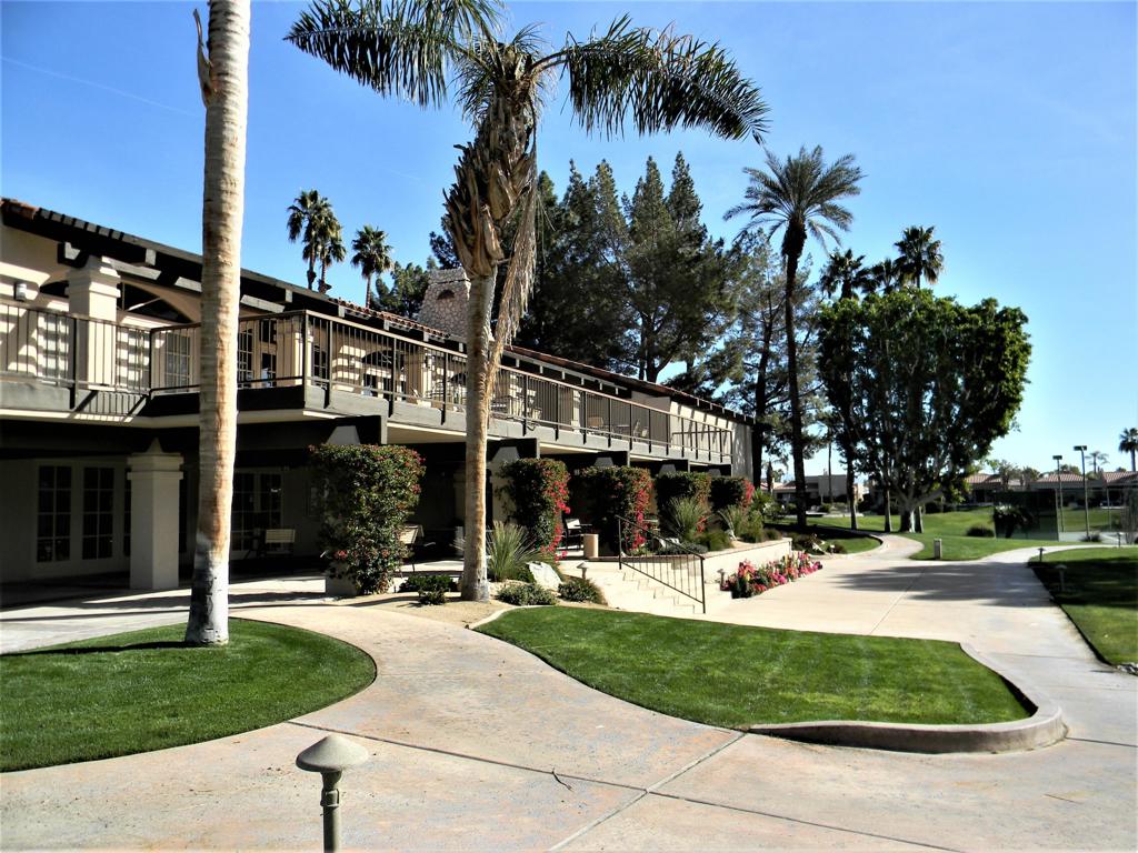 Lake Mirage Racquetball Club - Residential Lease